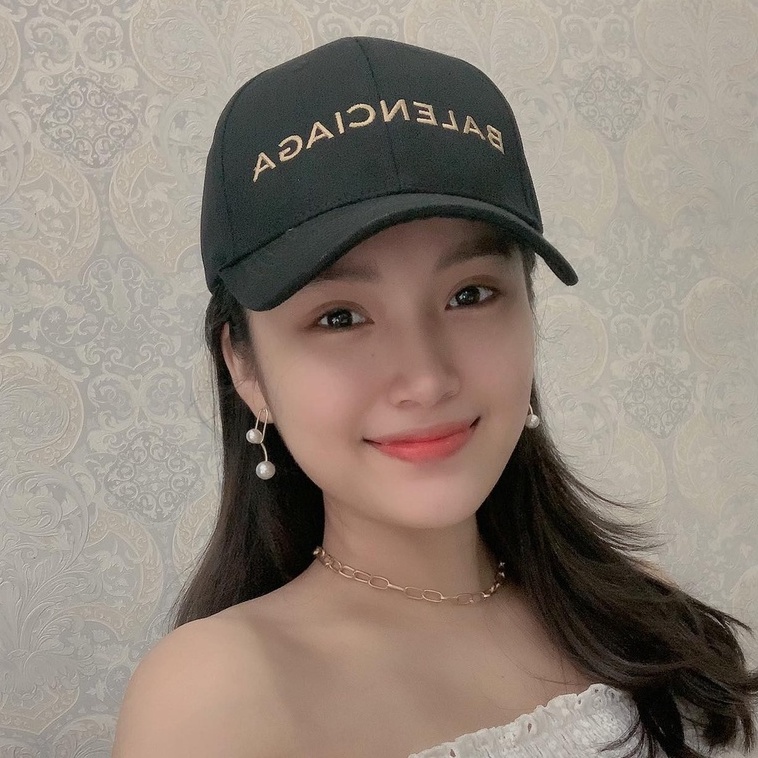 Mũ lưỡi trai Balenciaga màu đen thêu chỉ vàng cá tính dành cho cả nam và nữ full hộp để làm quà tặng