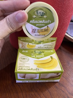 Kem trị nứt gót chân chuối Thái