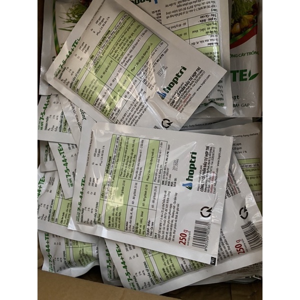 Phân bón Hợp Trí HK NPK 7-5-44+TE gói 250gr kích ra hoa sớm kích hoa trổ đồng loạt