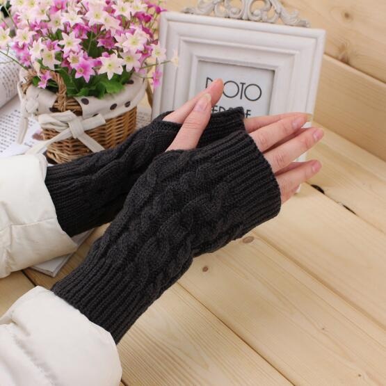 Găng Tay Dài Hở Ngón Giữ Ấm Thời Trang Unisex