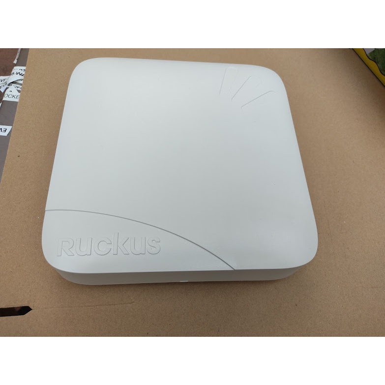 Bộ phát Wifi Ruckus 7982 của USA siêu chịu tải 200 client