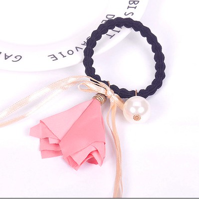 combo 2 cột tóc mẫu xinh. gồm 1 đỏ, 1 hồng. màu y hình nhe các bạn. Giá chỉ 30k/2 cái. nhanh tay đặt hàng nha các bạn.