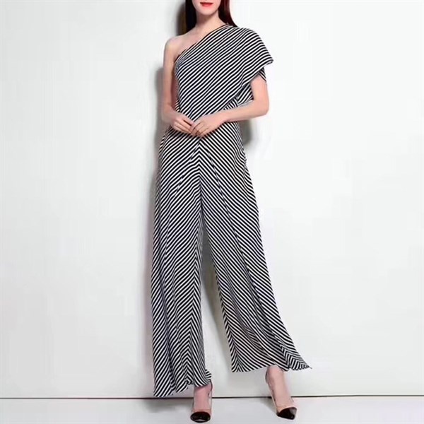 MUSHROOM LEE - Jumpsuit - Đen sọc trắng