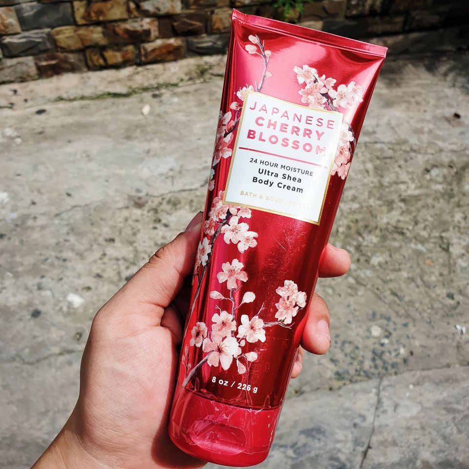 Dưỡng thể Bath &amp; Body Works Moisturizing Body cream