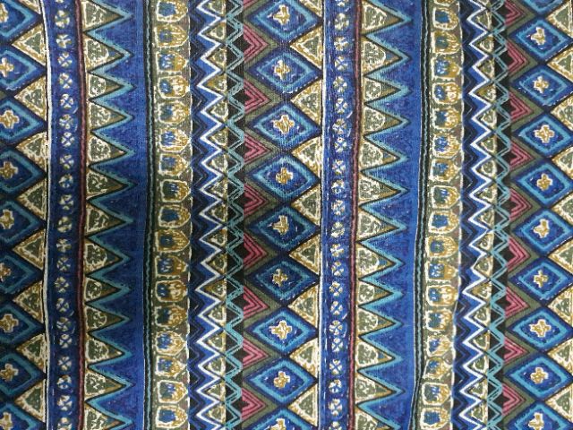 Khăn trải bàn vải linen mẫu thổ cẩm xanh