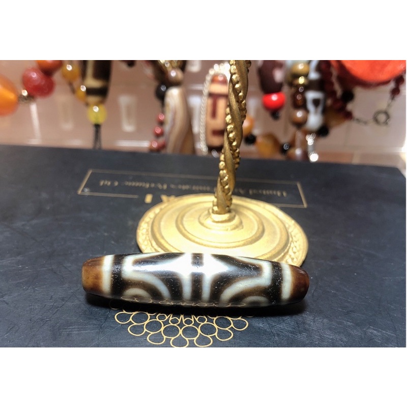 Mặt dây chuyền đá dzi Tây tạng 4 mắt