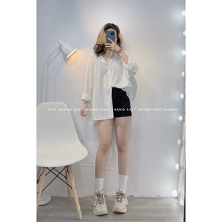 Áo sơ mi trắng đuôi cá form rộng oversize