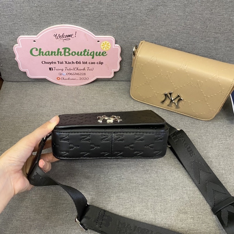 TÚI MLB ĐEO CHÉO TRƠN MONOGRAM IN CHÌM