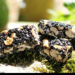 KẸO THÈO LÈO MÈ ĐEN ĐẬU PHỘNG  truyềng thống 500gr