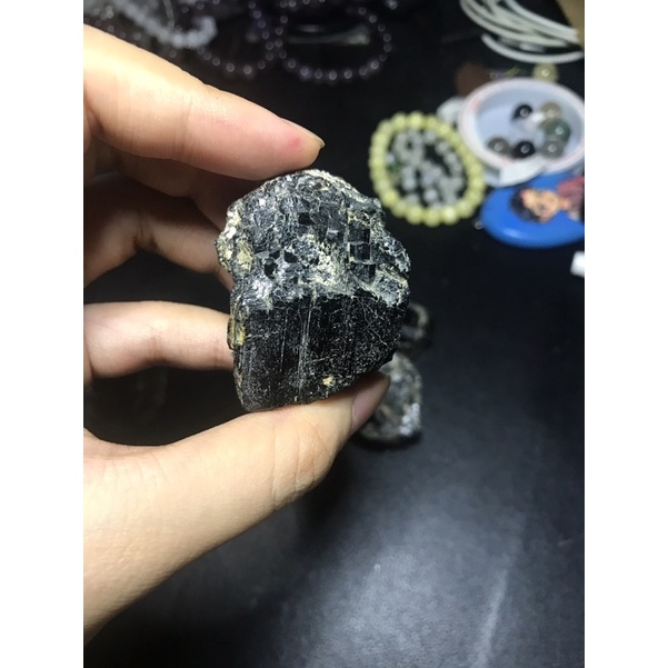 Đá thô thanh tẩy Black Tourmaline