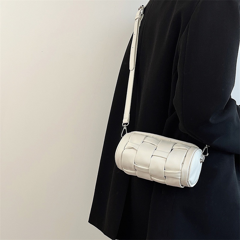 Túi Đeo Chéo Dệt Tay Thời Trang Mới Năm 2022 GYLXB1631