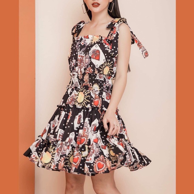 1 set đồ + 1 đầm remy store