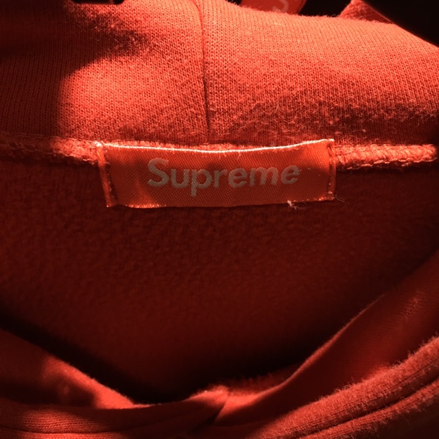 Áo hoodie Supreme hàng si từ Hàn quốc