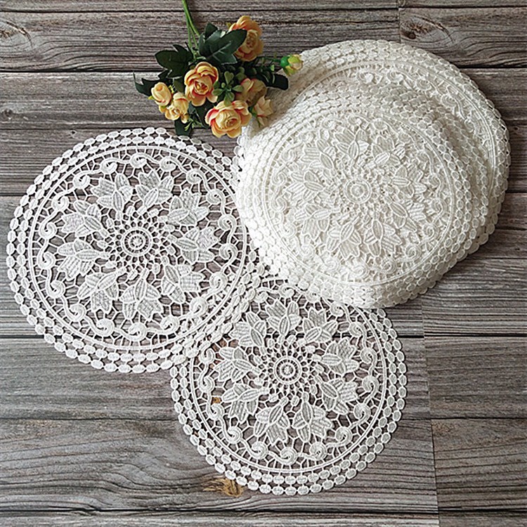 Miếng lót bình hoa De'cor 90, thảm ren lót bình hoa