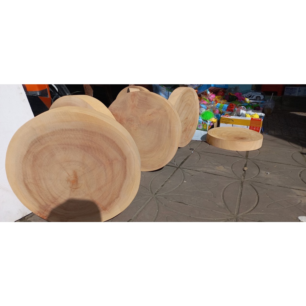 Thớt mù u loại lớn 32cm dày 5cm nặng hơn 6kg