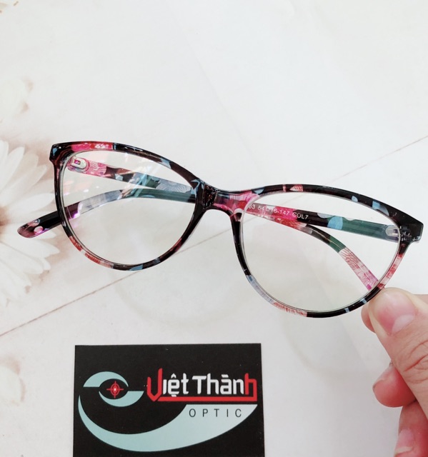 Kính mắt mèo đủ màu sếch vừa lắp được cận | BigBuy360 - bigbuy360.vn
