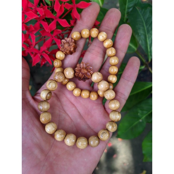 Vòng tay nữ người lớn gỗ dâu tằm loại 8ly 10ly charm mix hoa sen