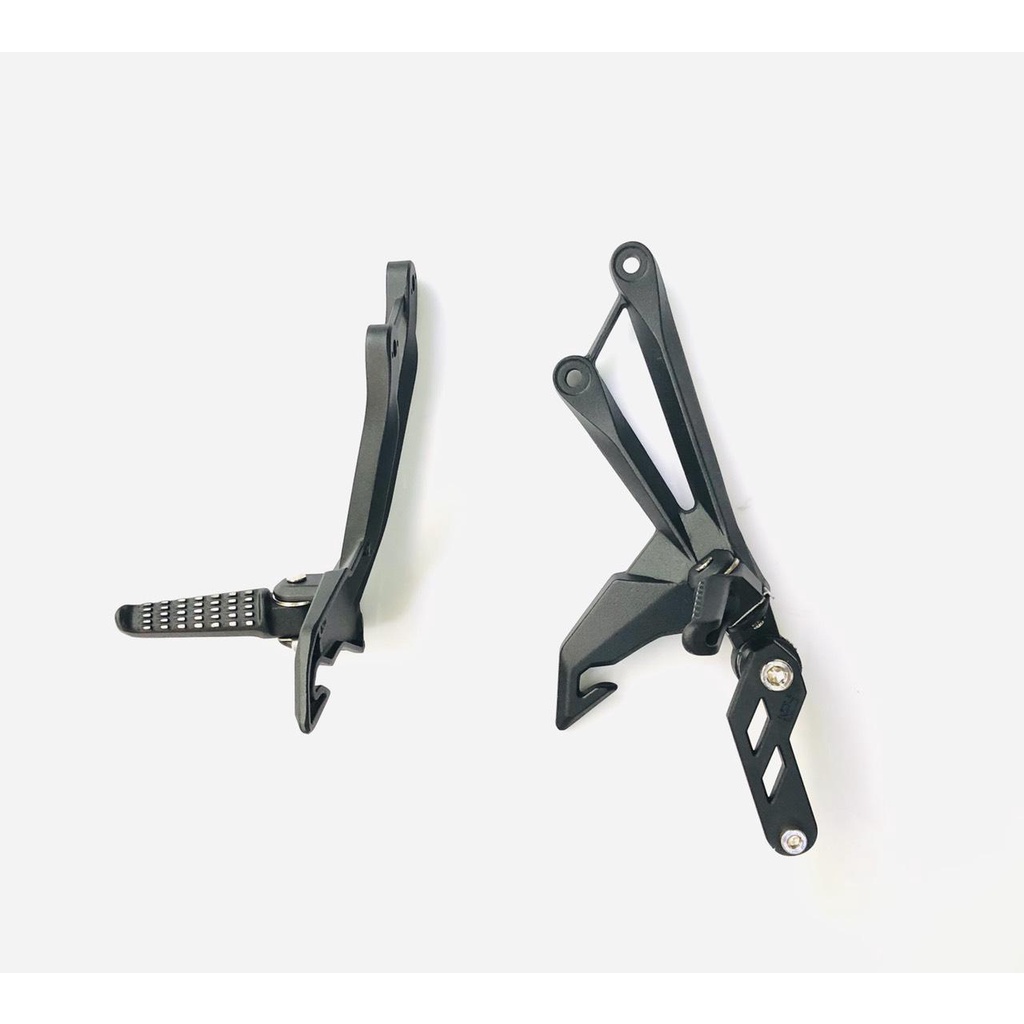 Gác Chân Z1000 Gắn Exciter 150 MS1755