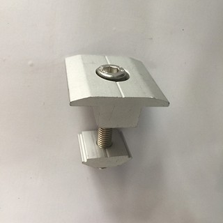 Kẹp giữa pin NLMT chữ T