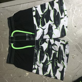Quần short đi biển cho bé