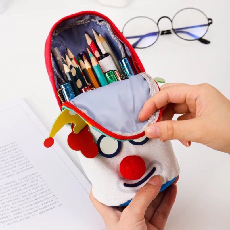 Hộp bút học sinh Chú Hề hài hước