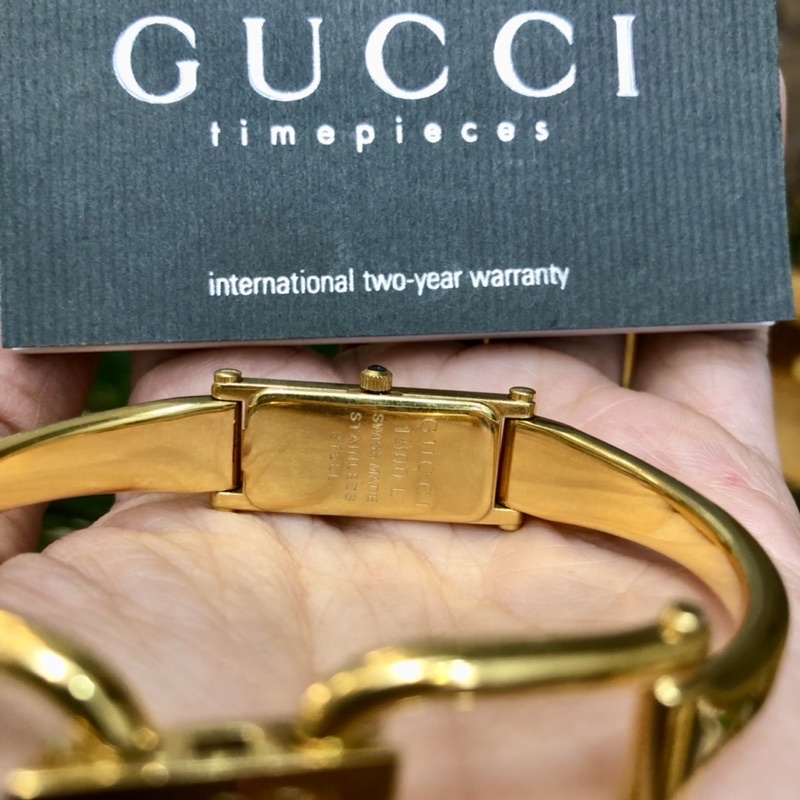 •Đồng hồ nữ Gucci dây kim loại chính hãng• Vui lòng đọc kỹ mô tả của shop•