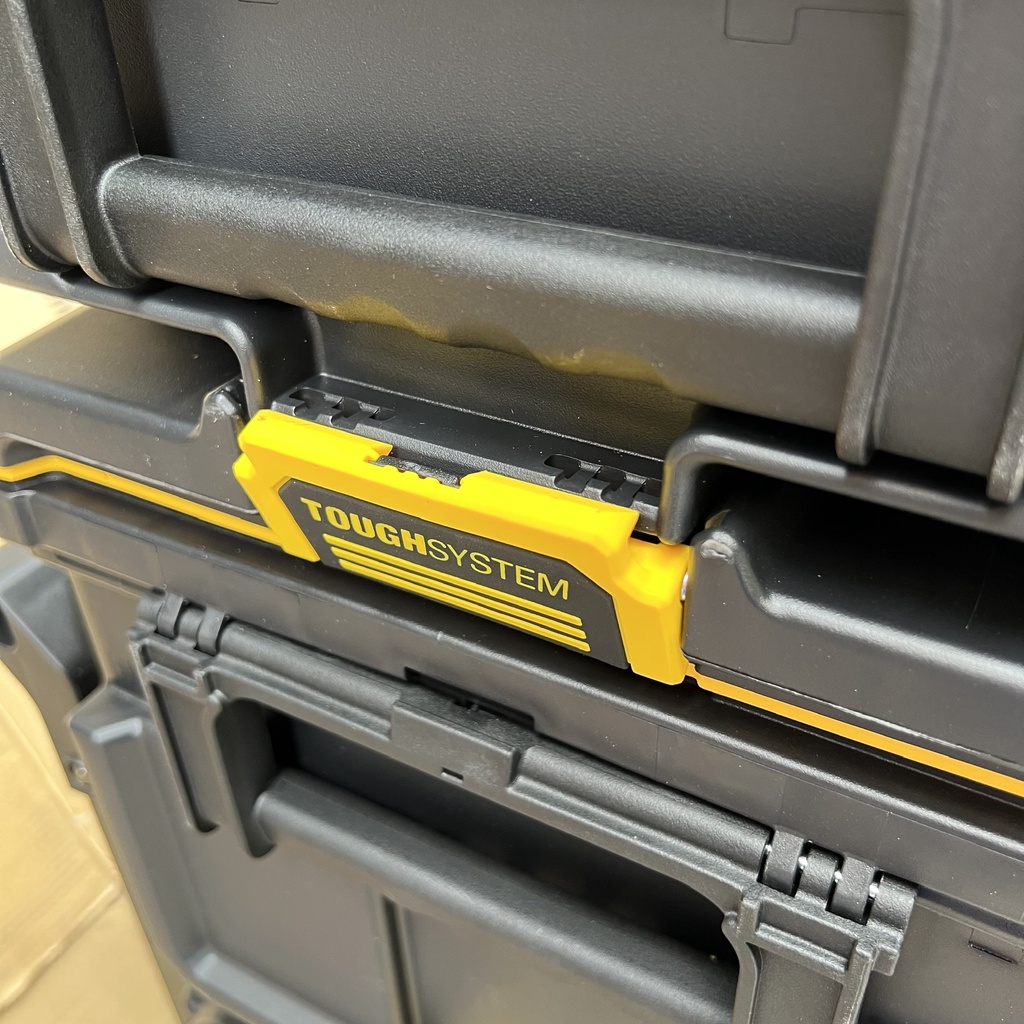 Thùng đồ nghề nhựa 55.5x37.5x41.5cm TOUGHSYSTEM 2.0 DEWALT DWST83342-1 | DCSG