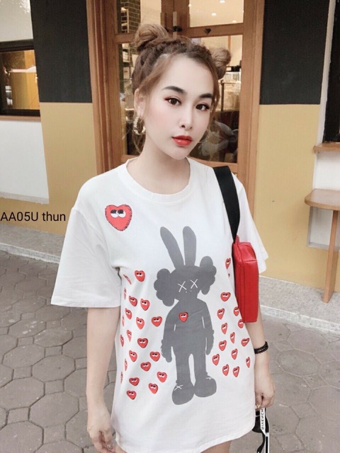 Áo thun form rộng ka.ws trái tim xinh xắn