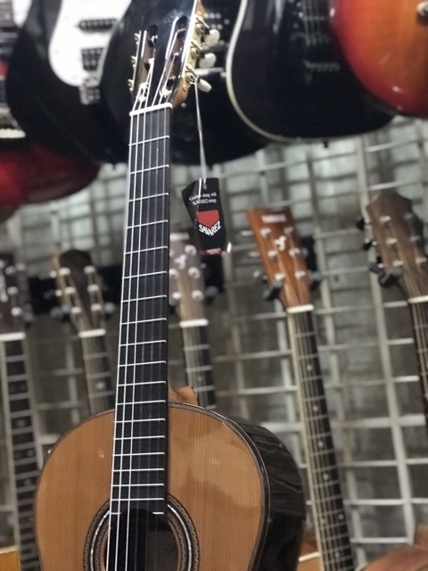 Đàn Guitar Classic Merida MC10 Cao Cấp