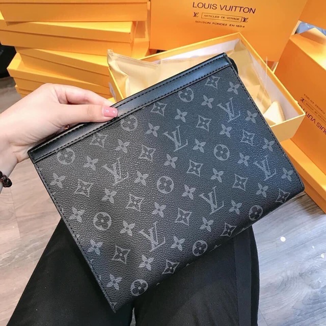 Túi cầm tay có hoá đơn và hộp | BigBuy360 - bigbuy360.vn