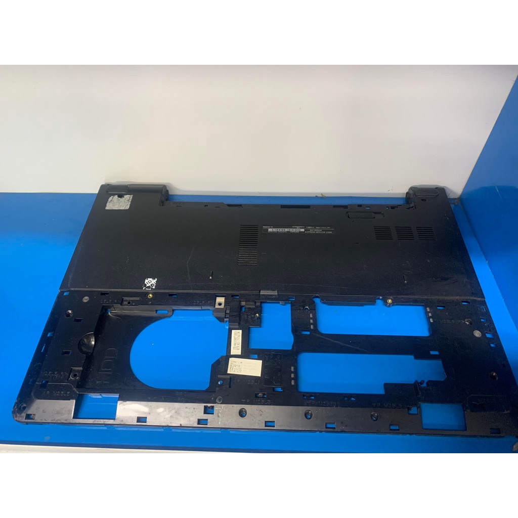 Vỏ mặt d laptop dell inspiron 3558