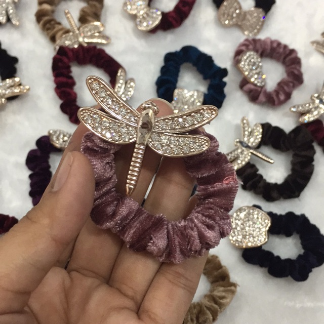 Cột tóc nhung đính đá sang chảnh