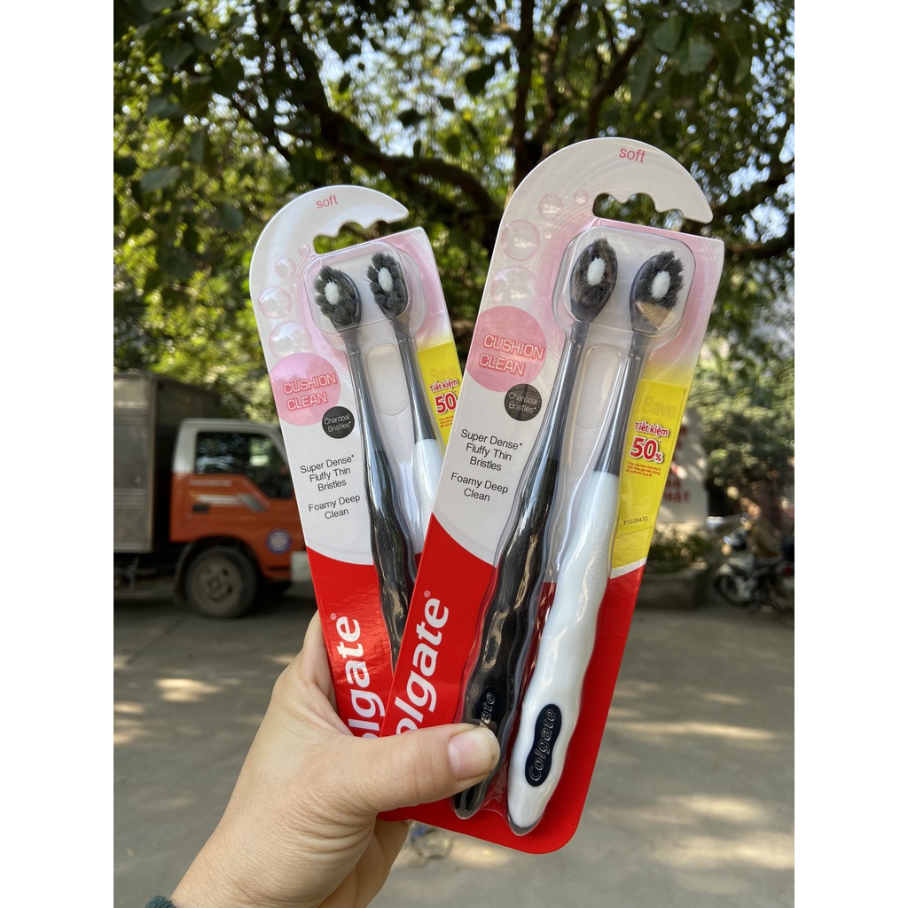 COMBO 2 BÀN CHẢI ĐÁNH RĂNG COLGATE CUSHION CLEAN