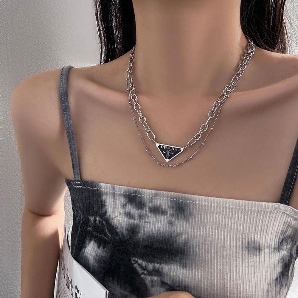 Dây Chuyền Thép Titan Mặt Chữ Phong Cách Vintage Thanh Lịch Cho Nữ
