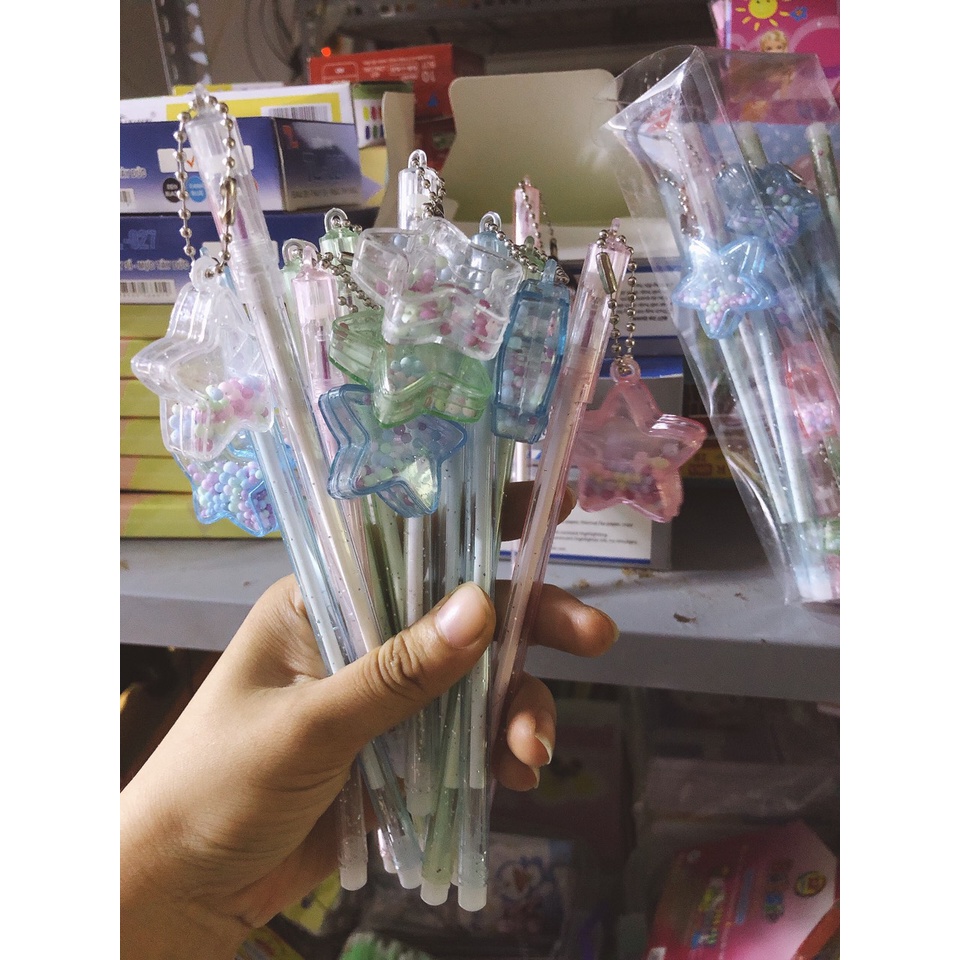 Cây bút nước cute có hình treo tòn ten ( 1 CÂY )