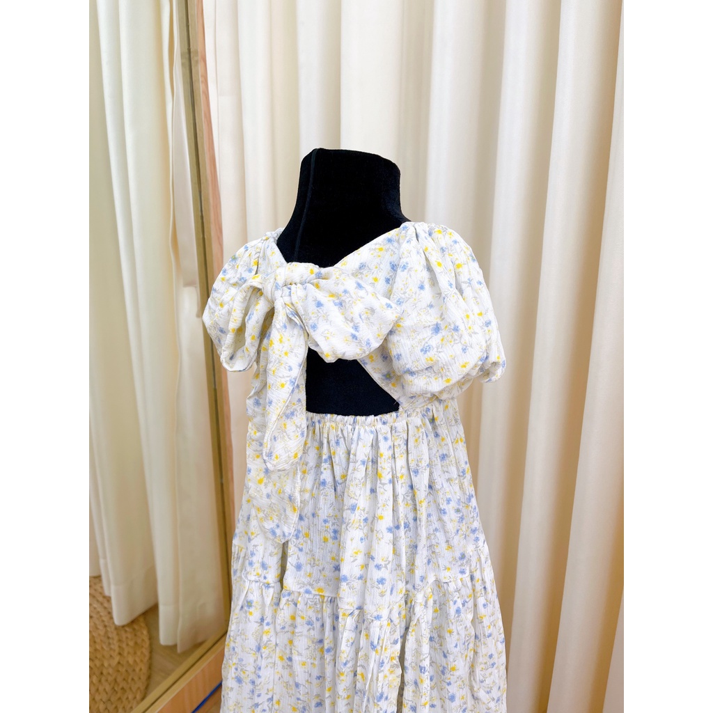 Đầm Tay Chuông Nơ Lưng Màu Trắng Họa Tiết Hoa Nhí Cam Cho Bé Gái 9kg-46kg SoraChan - M140, M141