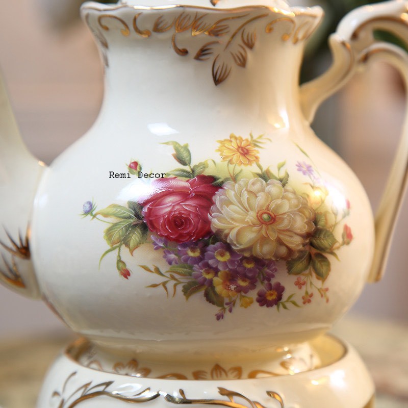Bộ tách trà hoa nhí vẽ vàng cao cấp - Đồ dùng trà sang trọng - Đẹp y hình ảnh