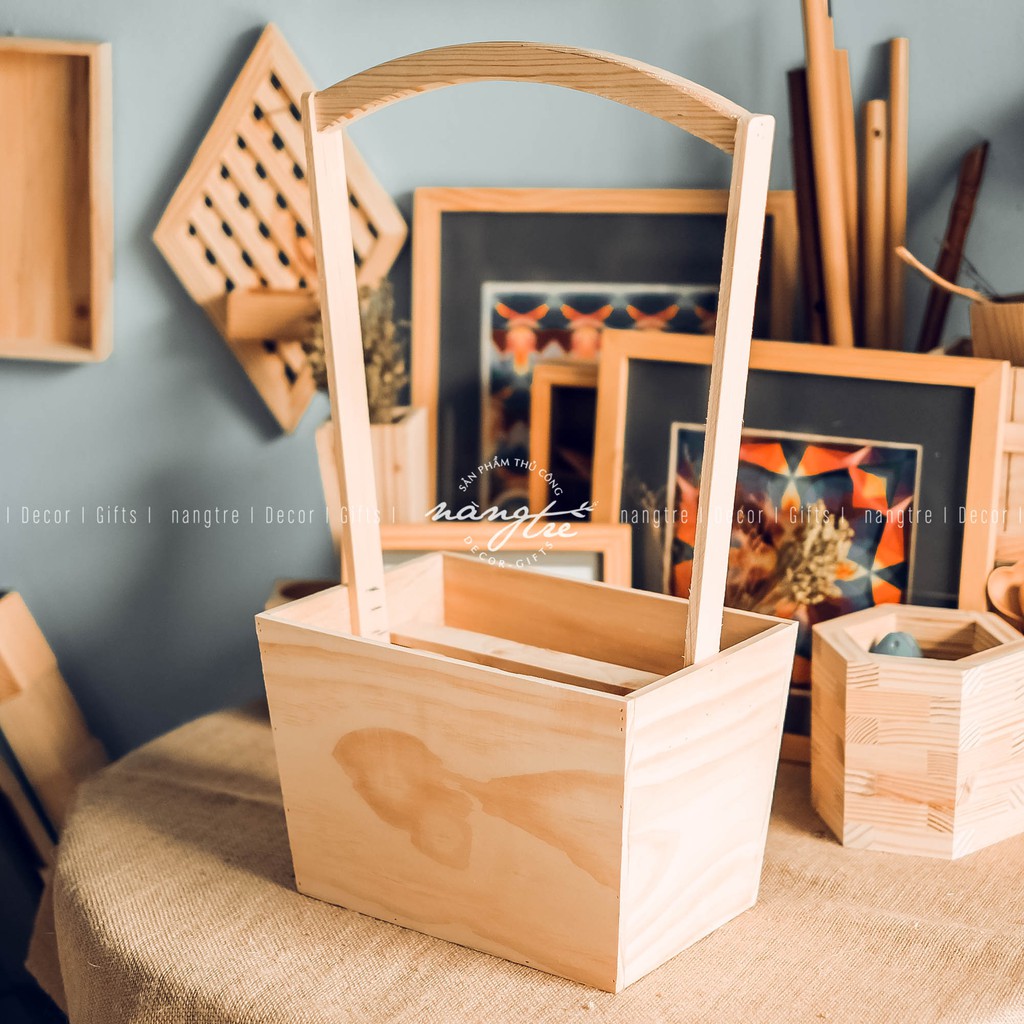 Giỏ gỗ trang trí hoa - giỏ gỗ trang trí - Wooden basket with flowers