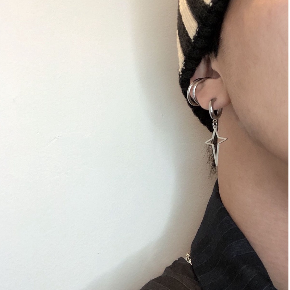 Khuyên Tai Tròn Hình Ngôi Sao Chữ Thập Unisex Gre Earing Màu Bạc Đẹp Cá Tính Chất - Khuyên Tai Thời Trang Loki Titan