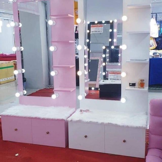 BÀN TRANG ĐIỂM BỆT