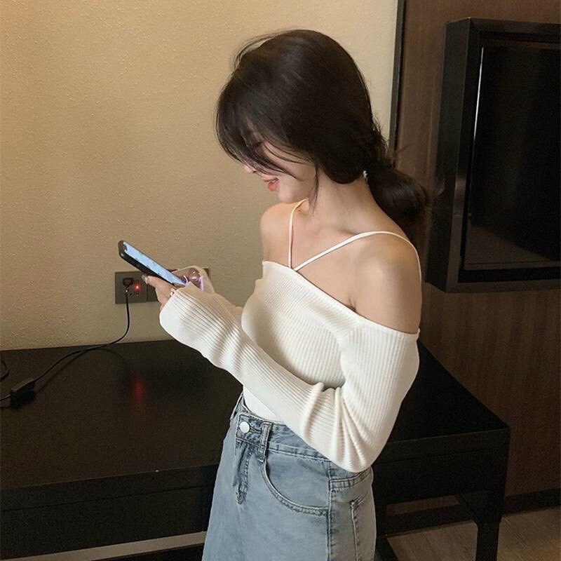 Áo trễ vai tay dài 2 dây nhỏ chéo cổ chất gân tăm siêu xinh