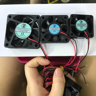 Quạt 12v loại 5x5x2cm