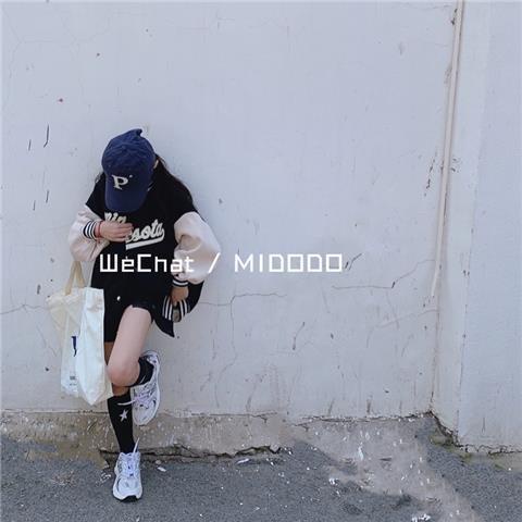 Áo khoác bóng chày màu sắc thời trang cho bé