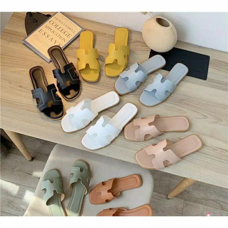 Sandal Xỏ Ngón Cao Su Đế Xuồng Cho Nữ