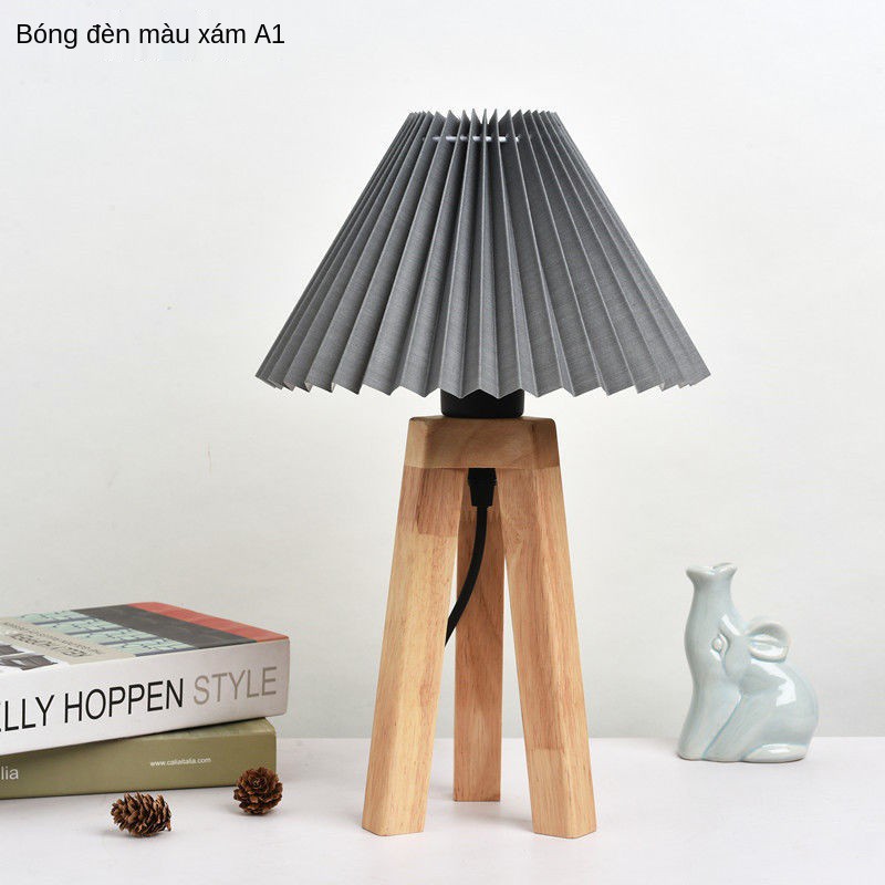 ☄Trang trí sáng tạo hiện đại đèn bàn mini phòng ngủ đầu giường bằng gỗ nghệ thuật gốm sứ quà tặng người nổi tiếng