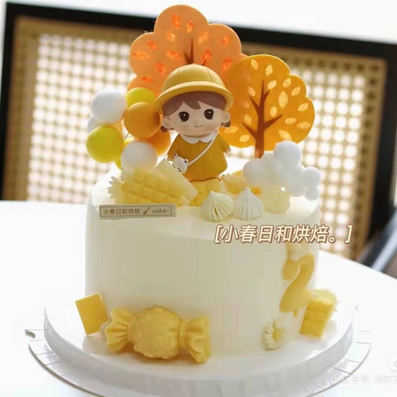 Phụ Kiện Trang Trí Bánh Kem Hình Cô Gái Đội Nón Lưỡi Trai Dễ Thương