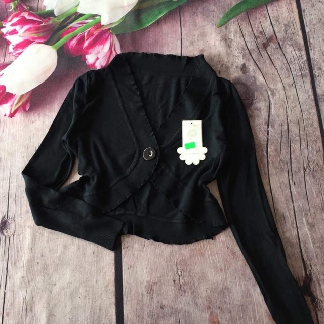 Áo khoác len dáng lửng