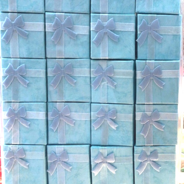 1 lố hộp đựng nhẫn,bông tai (48 hộp)