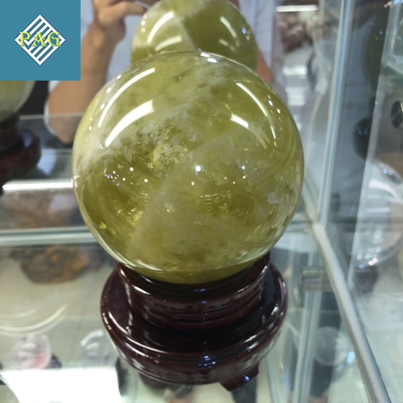 Quả Cầu Phong Thủy Đá Thach Anh VàngTự Nhiên - Trang Trí Bàn Làm Việc, Phòng Khách Size 7-10cm