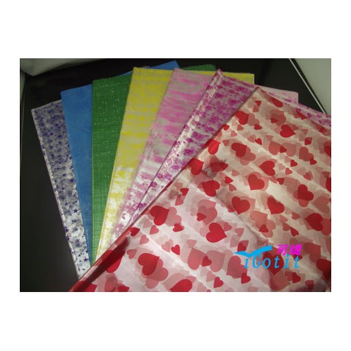 100 tờ giấy kiếng gói hoa nhiều màu70x100